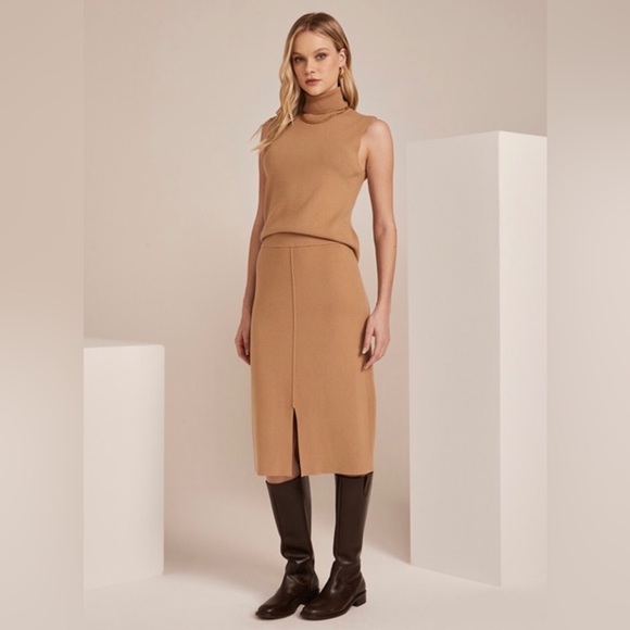 Le Lis Cotton Knit Sleeveless Turtleneck in Beige Size Small - Picture 1 of 6